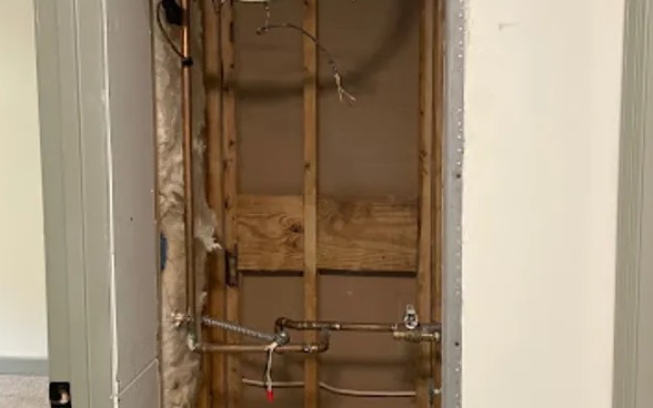 Burst Pipe Damage Cleanup in Corona del Mar, CA